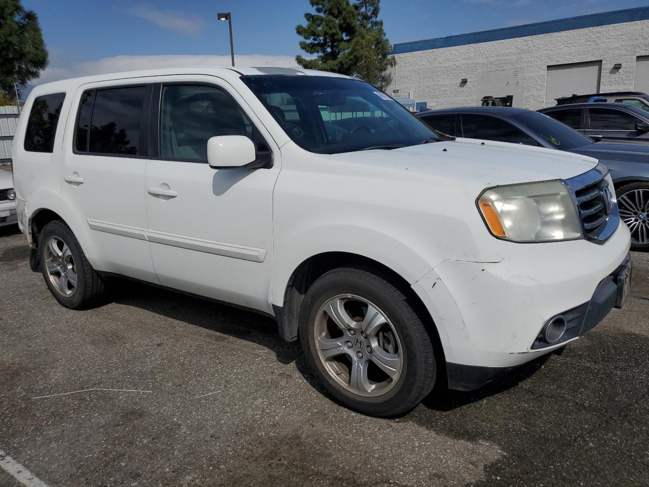2014 Honda Pilot VIN 5FNYF3H52EB005809 Copart auction photo, rear end / front end damage thumbnail 4