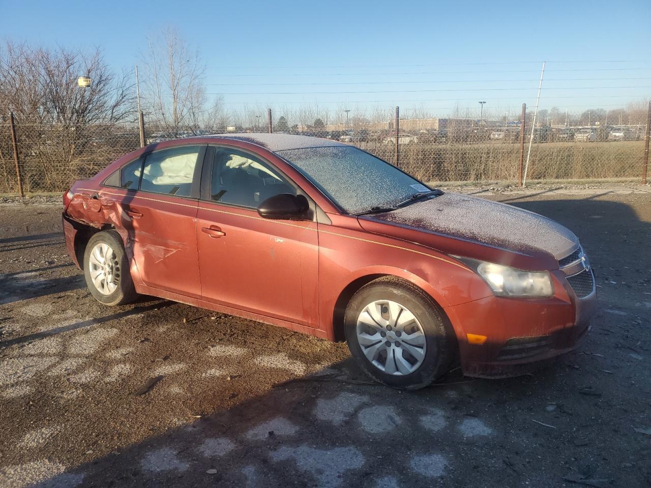 2013 Chevrolet Cruze VIN 1G1PA5SHXD7125993 Copart auction photo, front end / minor dent/scratches damage thumbnail 4