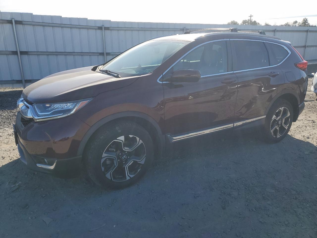 2018 Honda CR-V VIN 2HKRW2H9XJH686153