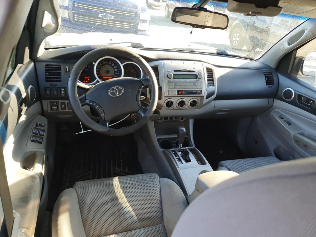 2011 Toyota Tacoma VIN 5TFJU4GN1BX001489 Copart auction photo, front end / rear end damage thumbnail 8