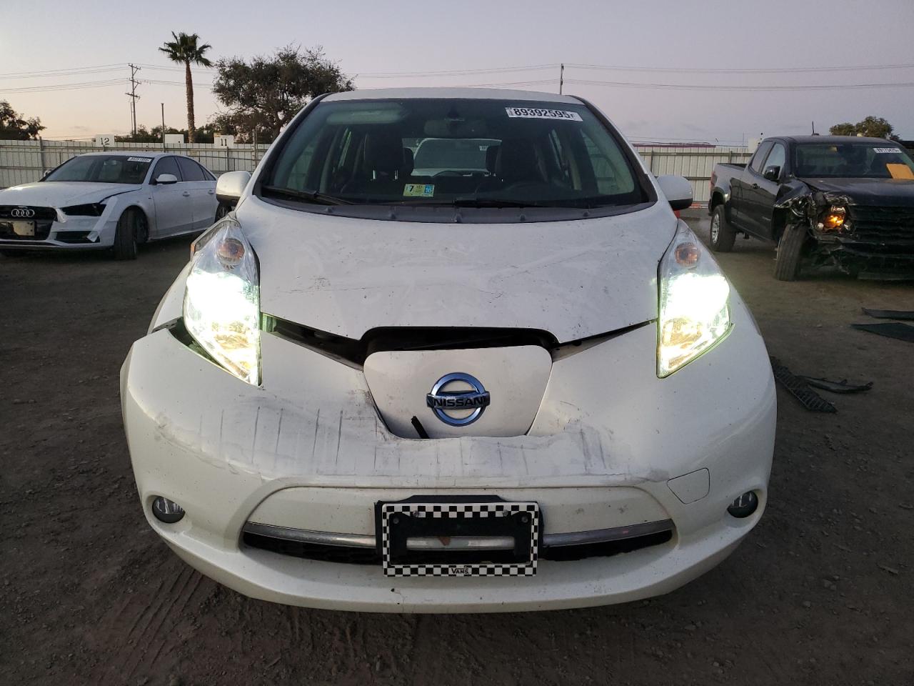 2015 Nissan Leaf VIN 1N4AZ0CP7FC323400 Copart auction photo, front end damage thumbnail 5