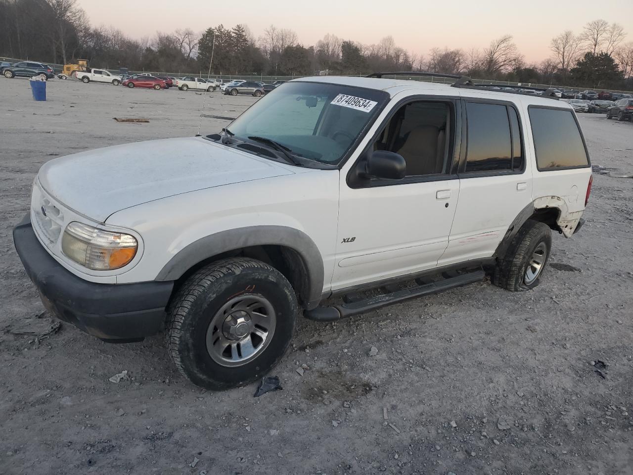 2000 Ford Explorer VIN 1FMZU72E9YZA98820