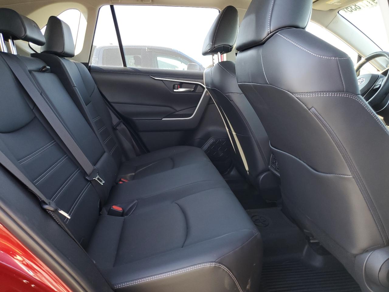 2019 Toyota RAV 4 VIN JTMC1RFV9KD003900 Copart auction photo, front end / minor dent/scratches damage thumbnail 11