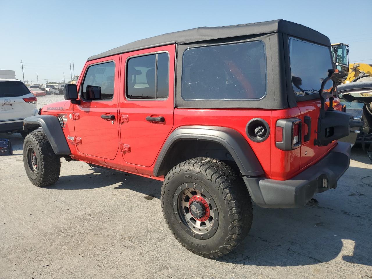 2019 Jeep Wrangler VIN 1C4HJXDN3KW668860 Copart auction photo, front end damage thumbnail 2