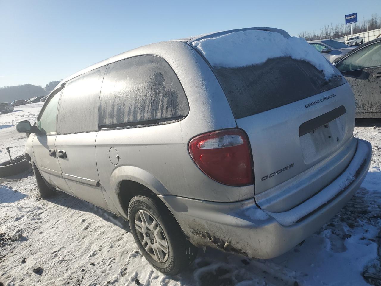 2007 Dodge Caravan VIN 1D4GP24R27B125002 Copart auction photo, front end / side damage thumbnail 2