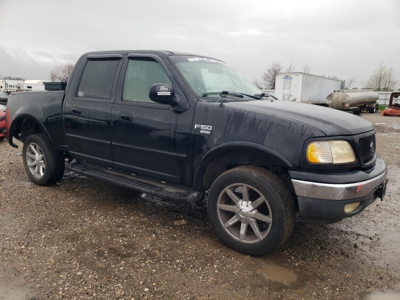 2001 Ford F-150 VIN 1FTRW08L51KE01604 Copart auction photo, rear end / mechanical damage thumbnail 4