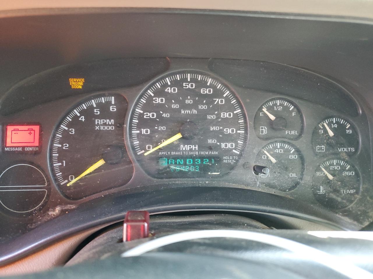 2002 GMC Yukon VIN 1GKEC16T12J146154 Copart auction photo, front end / minor dent/scratches damage thumbnail 9