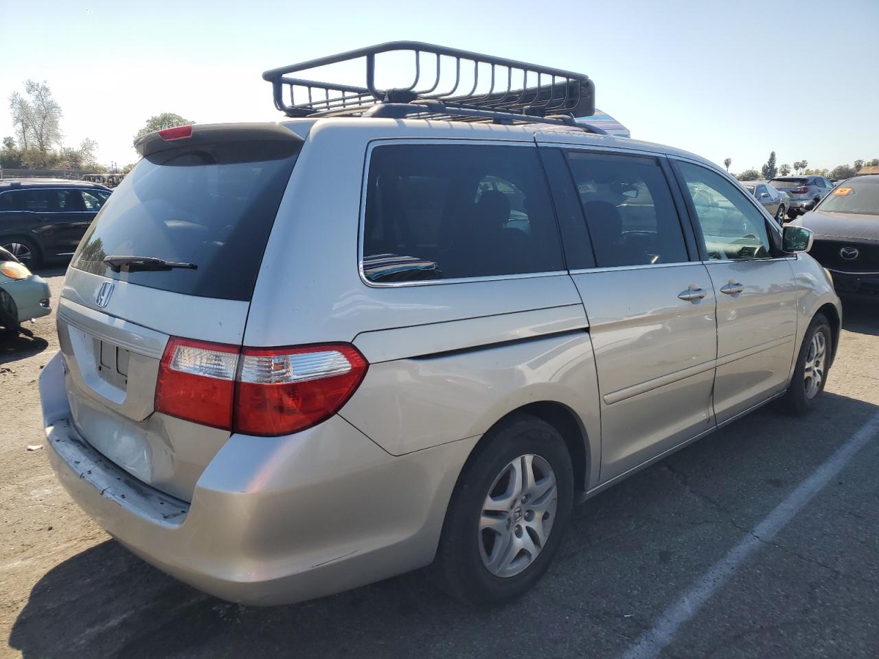 2006 Honda Odyssey VIN 5FNRL38796B453223 Copart auction photo, front end / rear end damage thumbnail 3