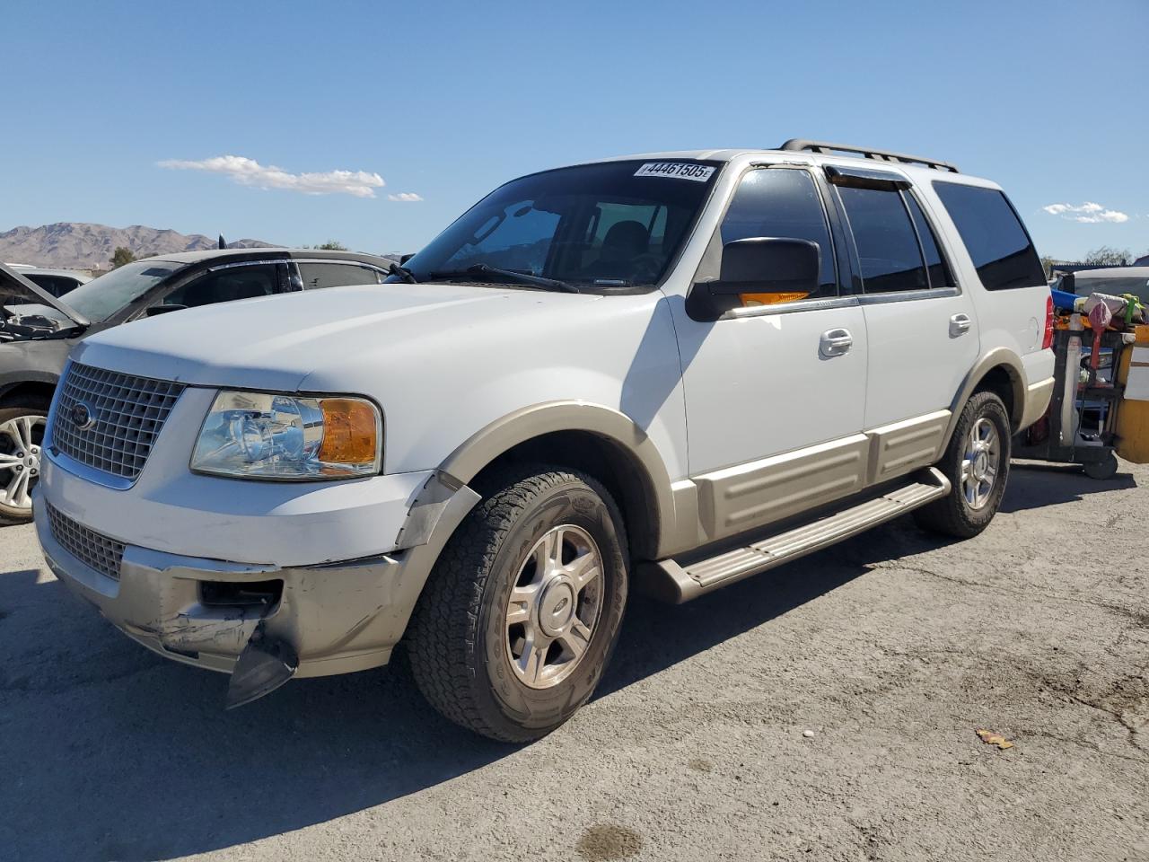 2005 Ford Expedition VIN 1FMPU17525LA63757