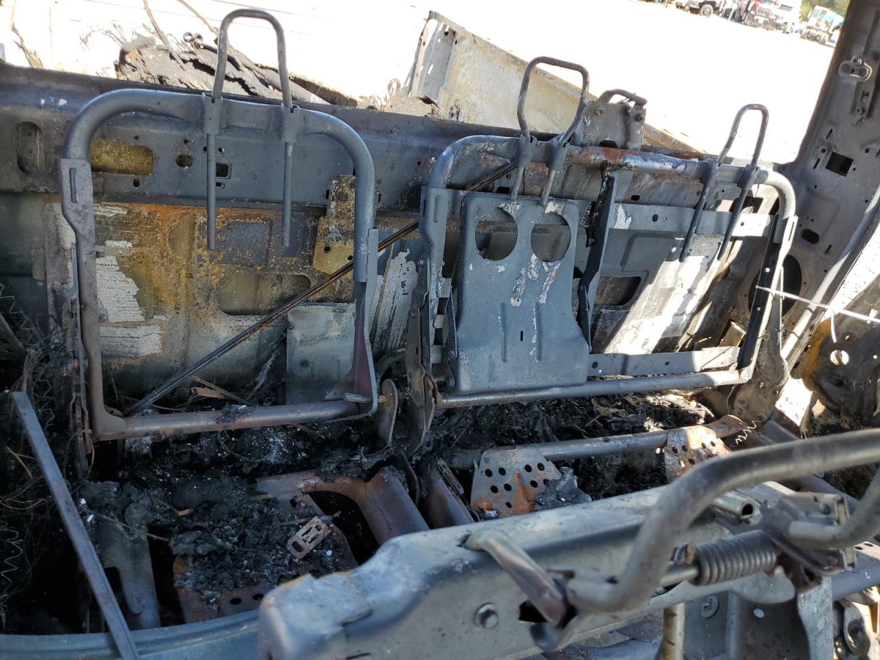 2015 Ford F250 VIN 1FT7W2BT5FED62420 Copart auction photo, burn damage thumbnail 10