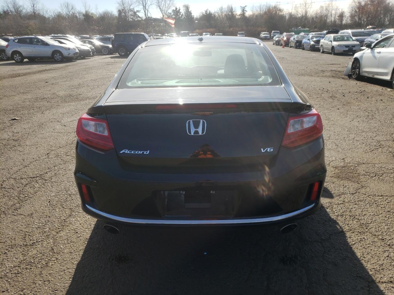2015 Honda Accord VIN 1HGCT2A89FA004055 Copart auction photo, side damage thumbnail 6