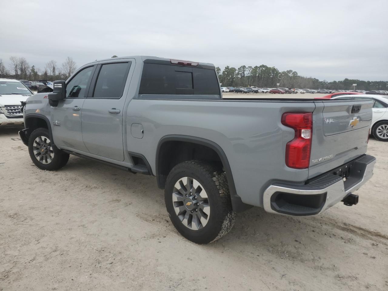 2024 Chevrolet Silverado VIN 2GC4YNE74R1258102 Copart auction photo, front end / minor dent/scratches damage thumbnail 2