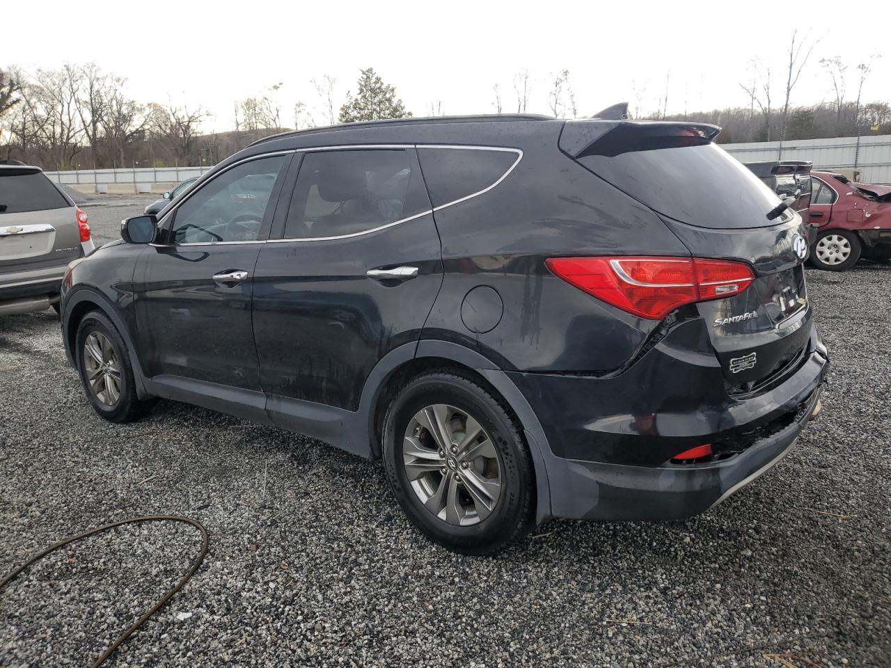 2014 Hyundai Santa Fe VIN 5XYZU3LB5EG181429 Copart auction photo, rear end damage thumbnail 2