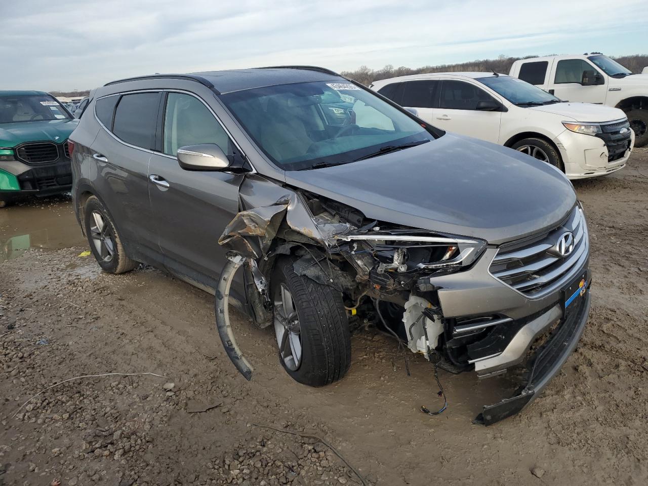 2018 Hyundai Santa Fe VIN 5XYZU3LB2JG565386 Copart auction photo, front end / undercarriage damage thumbnail 4