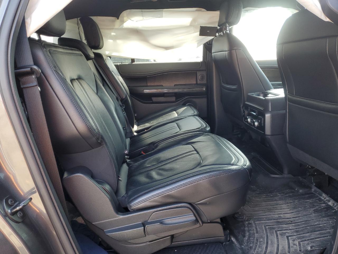 2018 Ford Expedition VIN 1FMJK2AT4JEA66313 Copart auction photo, front end damage thumbnail 11