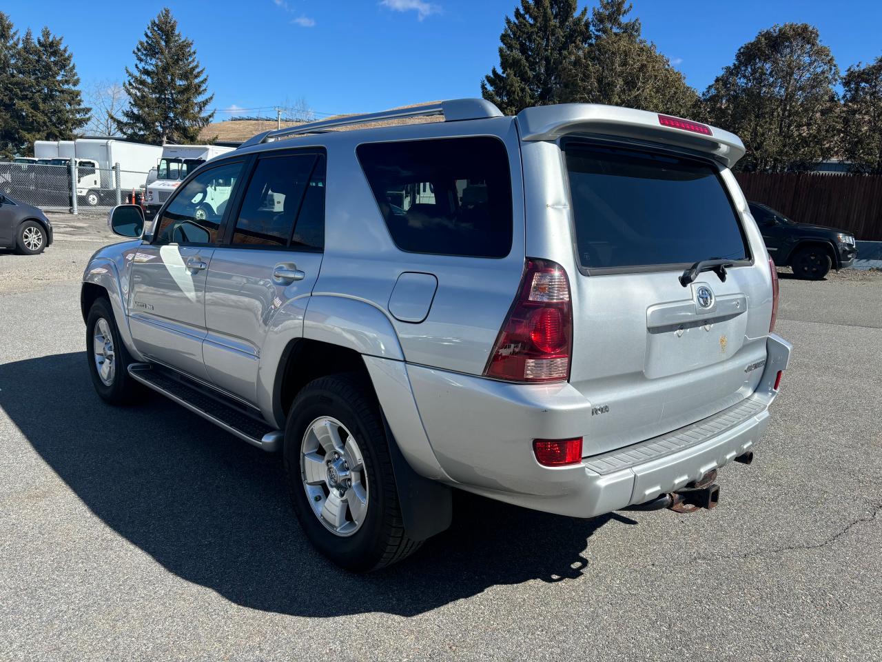 2004 Toyota 4Runner VIN JTEBT17R540037072 Copart auction photo, normal wear damage thumbnail 3