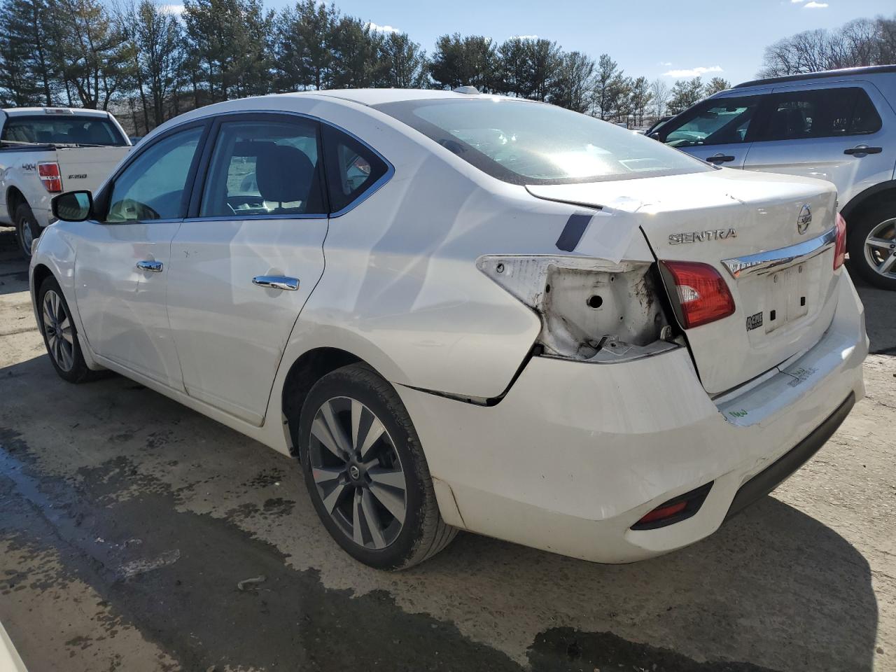 2018 Nissan Sentra VIN 3N1AB7AP5JY324591 Copart auction photo, rear end damage thumbnail 2