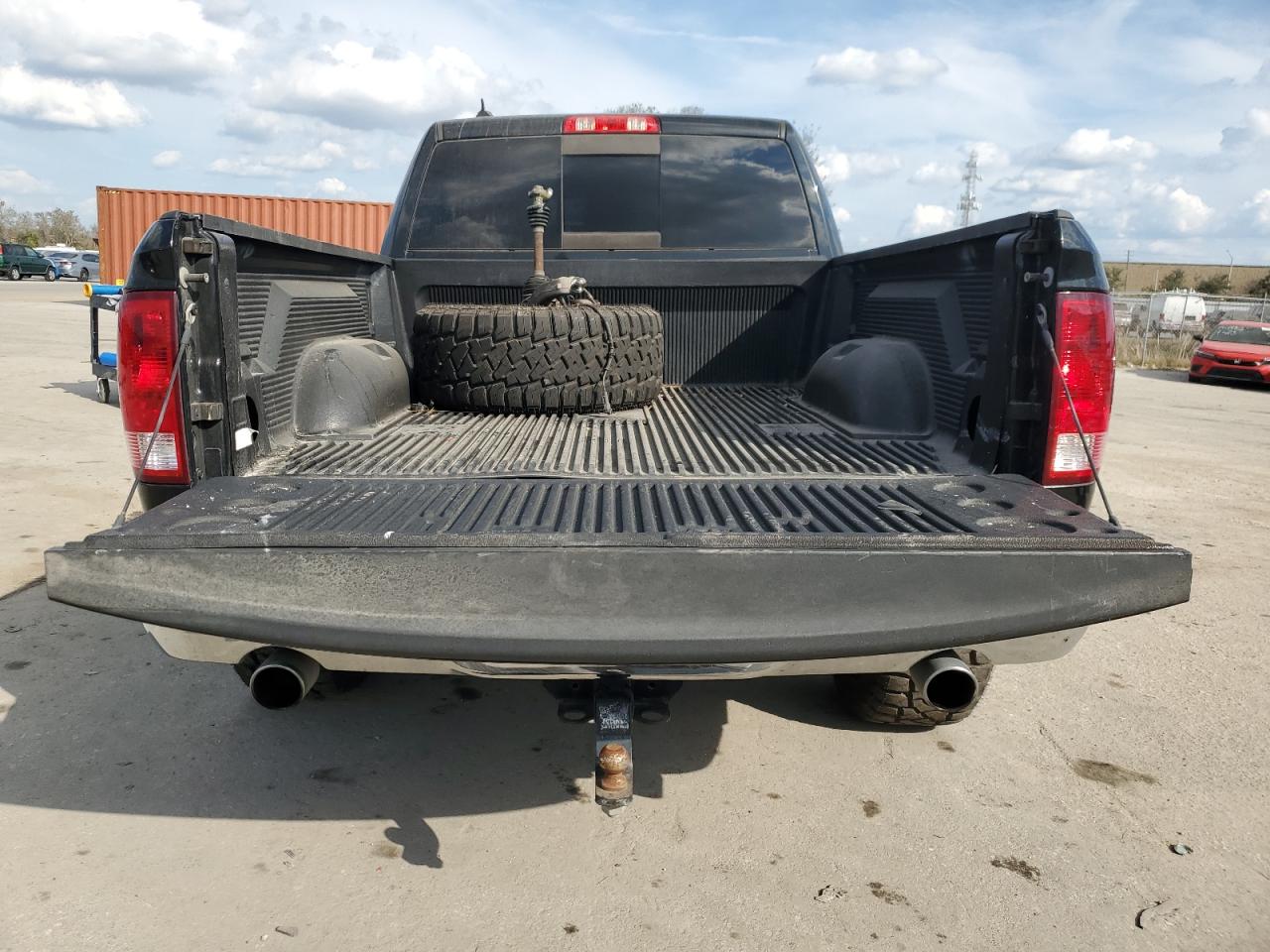 2019 RAM 1500 VIN 1C6RR7TT4KS695769 Copart auction photo, front end / side damage thumbnail 6