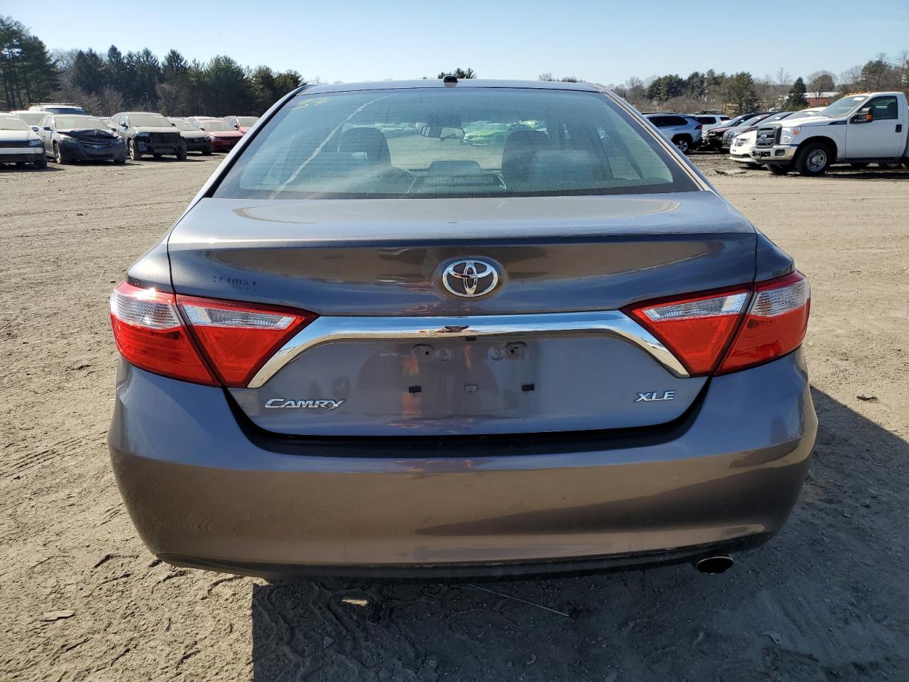 2015 Toyota Camry VIN 4T4BF1FK2FR447924 Copart auction photo, front end damage thumbnail 6
