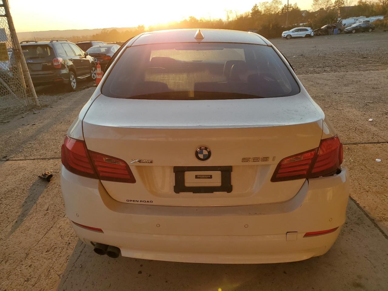 2013 BMW 5er VIN WBAXH5C54DD112646 Copart auction photo, side / rear end damage thumbnail 6