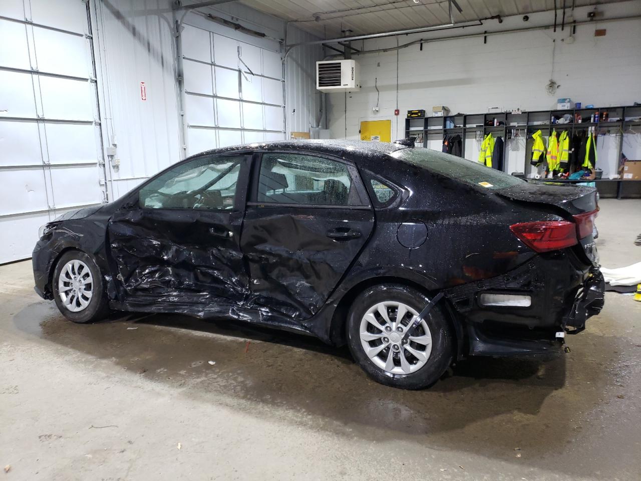 2020 KIA Forte VIN 3KPF24AD2LE192112 Copart auction photo, all over / undercarriage damage thumbnail 2