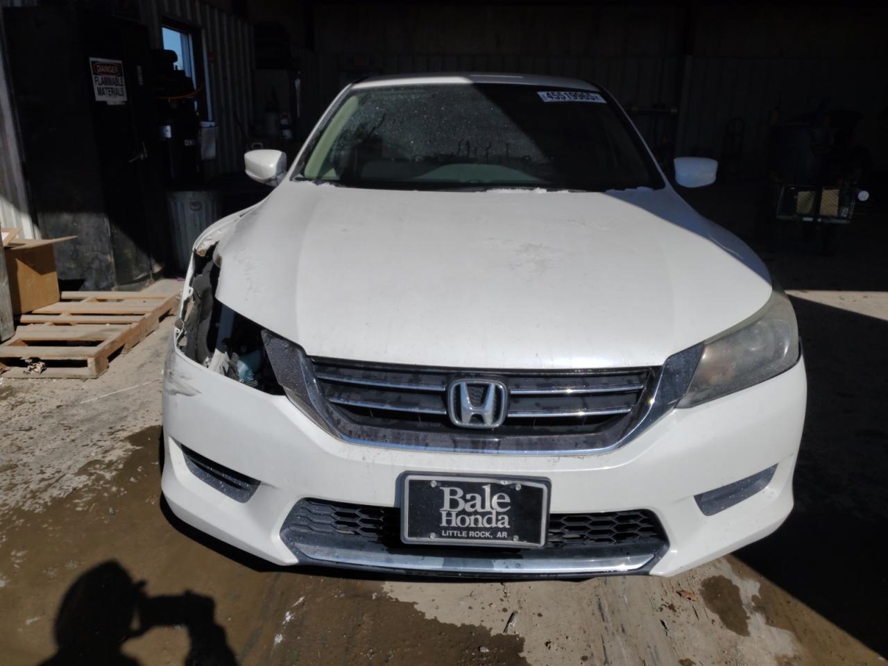 2013 Honda Accord VIN 1HGCR2F30DA075119 Copart auction photo, front end / minor dent/scratches damage thumbnail 5