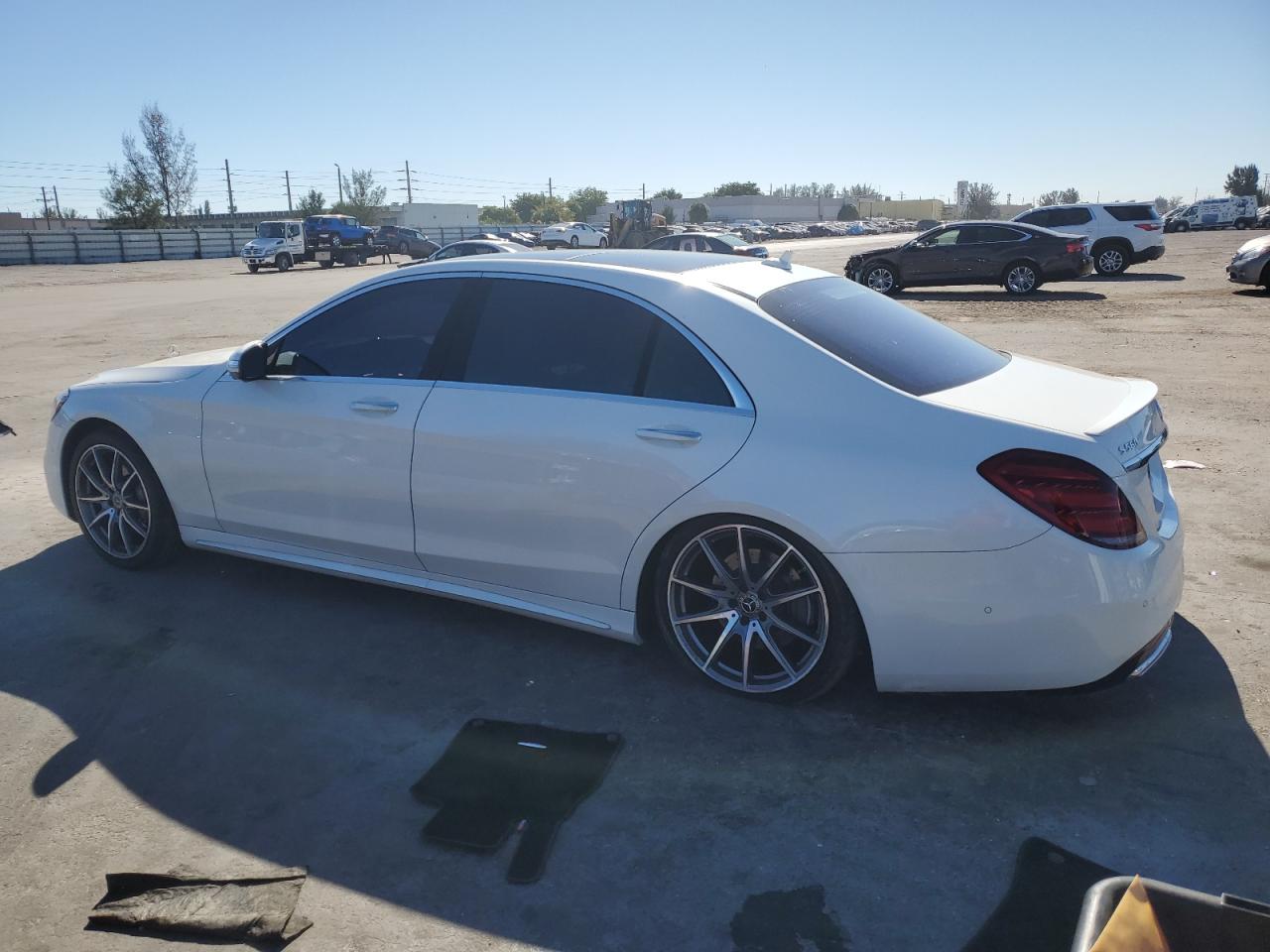 2018 Mercedes-Benz S-klasse VIN WDDUG8DB5JA385855 Copart auction photo, side damage thumbnail 2