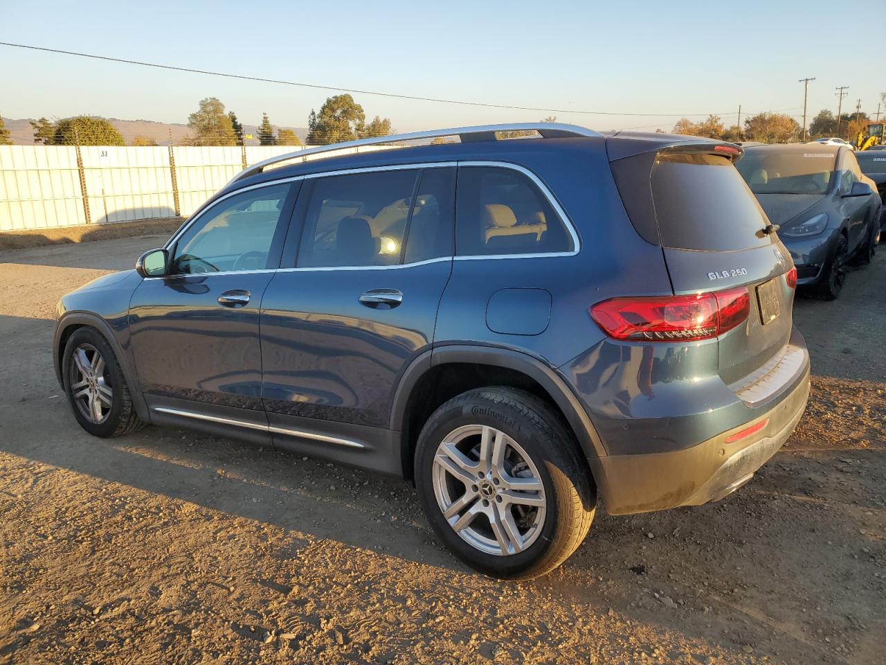 2021 Mercedes-Benz GLB VIN W1N4M4HB0MW114966 Copart auction photo, front end damage thumbnail 2