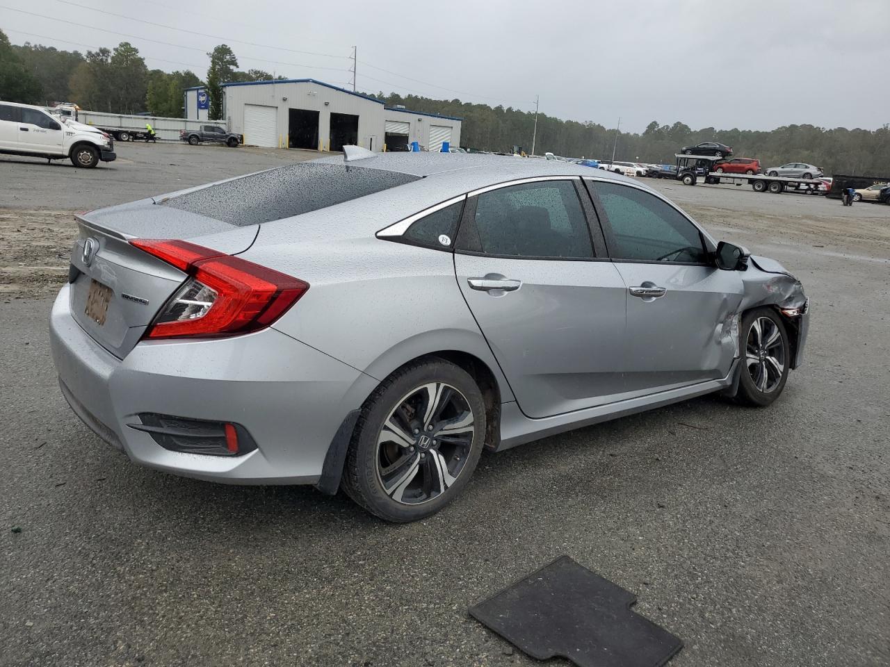 2017 Honda Civic VIN 19XFC1F96HE009981 Copart auction photo, front end / side damage thumbnail 3
