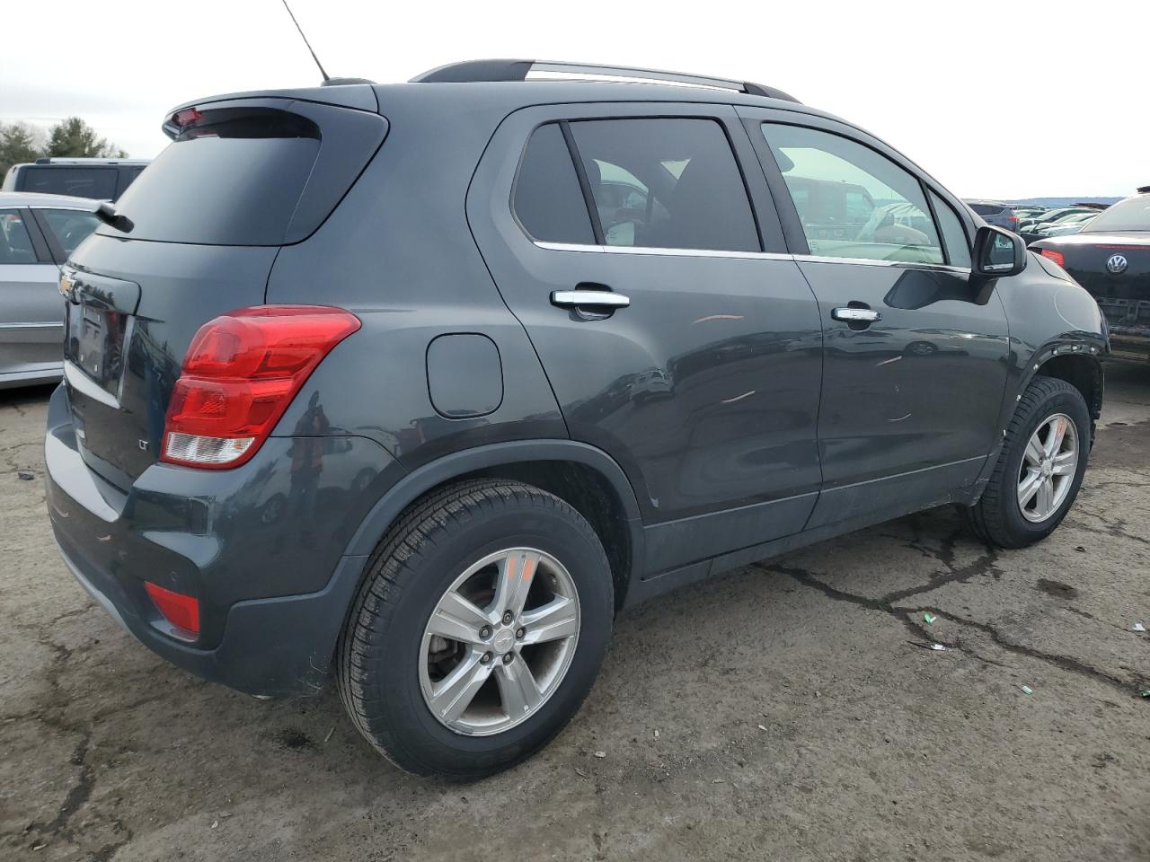 2019 Chevrolet Trax VIN 3GNCJPSB7KL255226 Copart auction photo, front end / side damage thumbnail 3