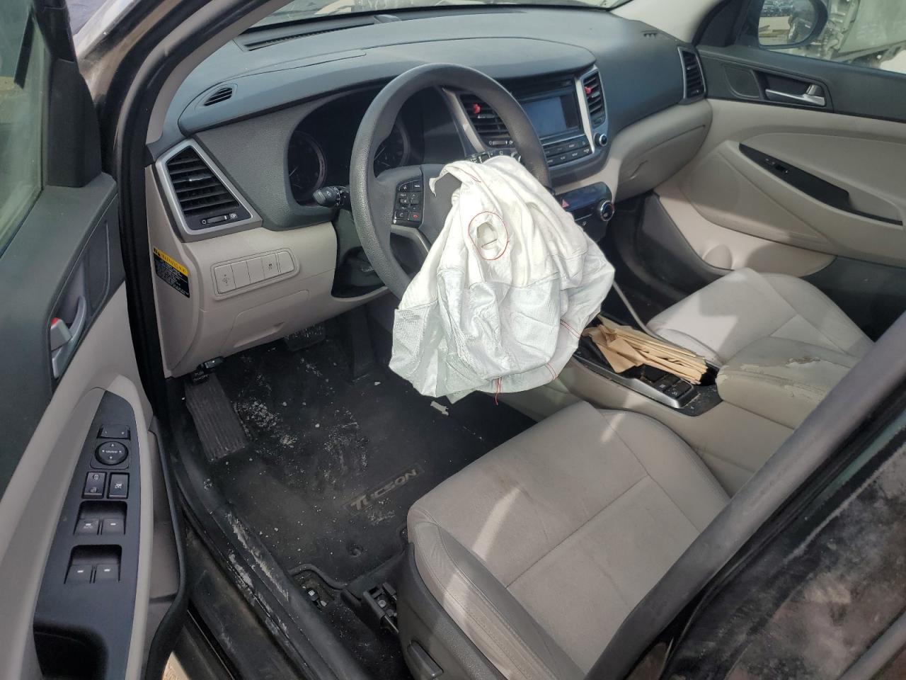 2017 Hyundai Tucson VIN KM8J33A49HU331481 Copart auction photo, front end damage thumbnail 8