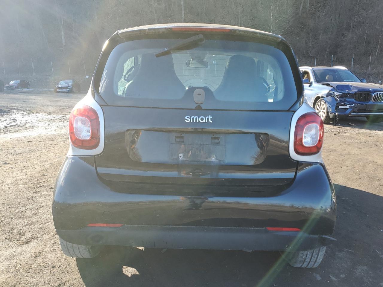 2016 Smart Fortwo VIN WMEFJ5DA8GK054203 Copart auction photo, top/roof / minor dent/scratches damage thumbnail 6