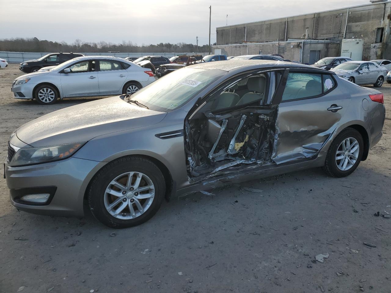 2013 KIA Optima VIN 5XXGM4A77DG217782