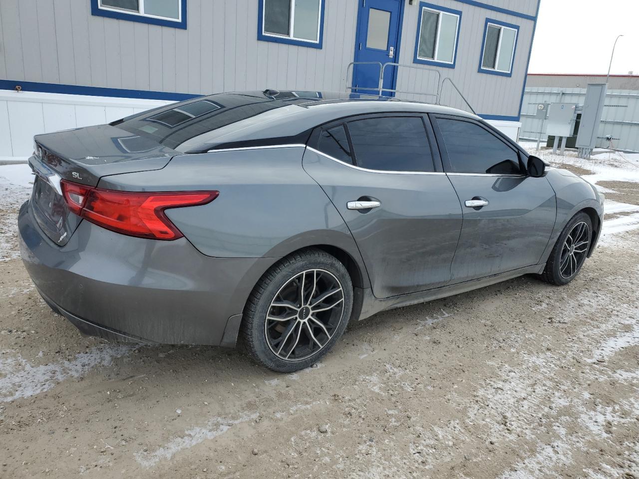2017 Nissan Maxima VIN 1N4AA6AP1HC447193 Copart auction photo, front end / minor dent/scratches damage thumbnail 3