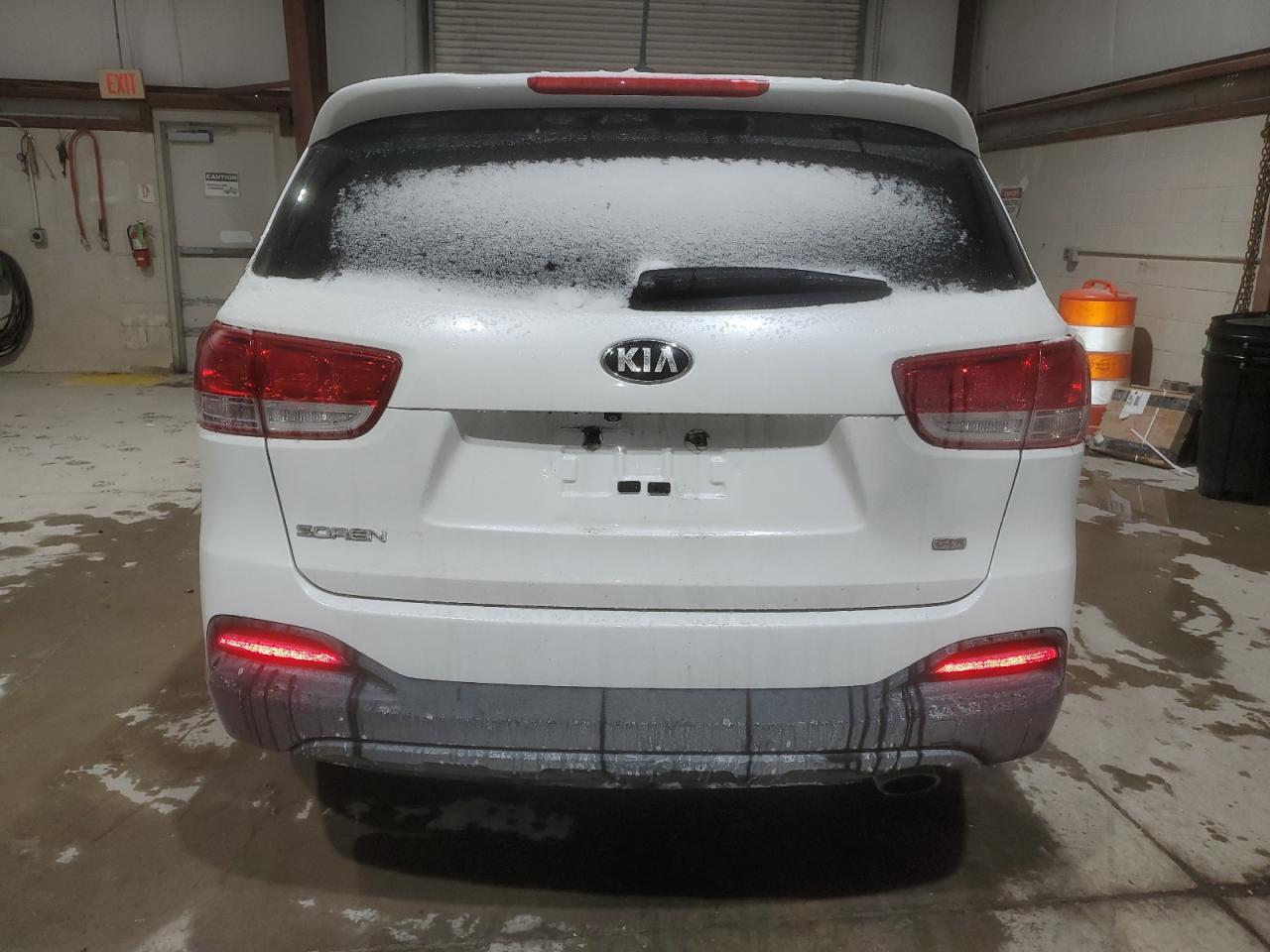 2016 KIA Sorento VIN 5XYPG4A39GG144662 Copart auction photo, front end / vandalism damage thumbnail 6
