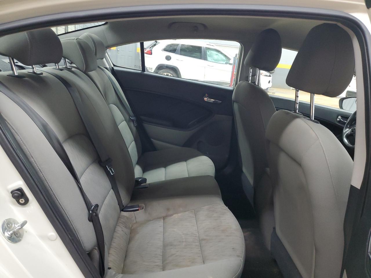 2015 KIA Forte VIN KNAFK4A69F5335393 Copart auction photo, rear end damage thumbnail 10