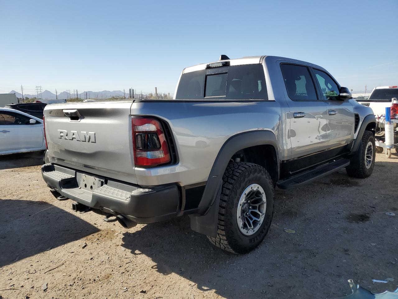2022 RAM 1500 VIN 1C6SRFU99NN120892 Copart auction photo, minor dent/scratches damage thumbnail 3