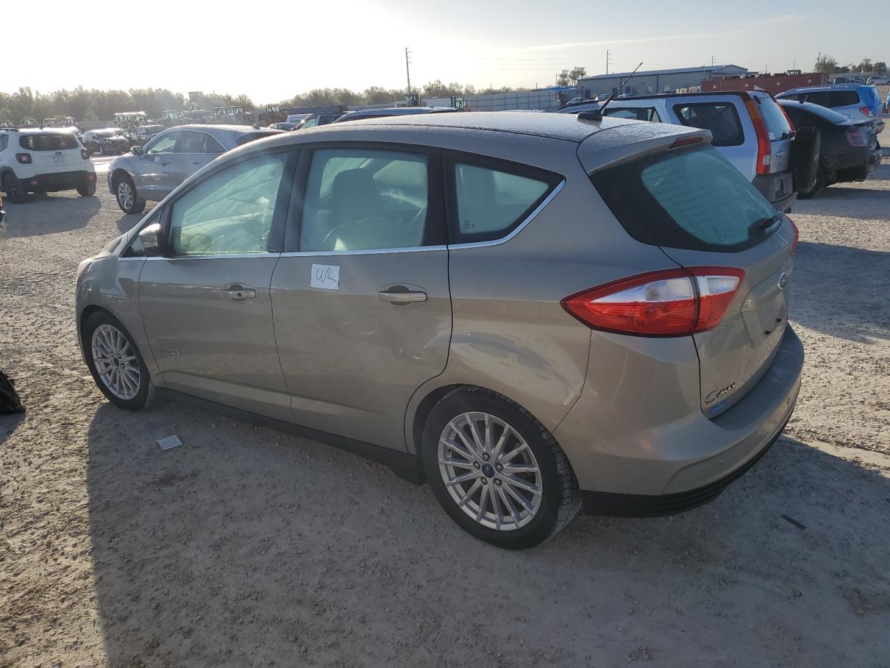 2016 Ford C-MAX VIN 1FADP5BU0GL114735 Copart auction photo, water/flood damage thumbnail 2