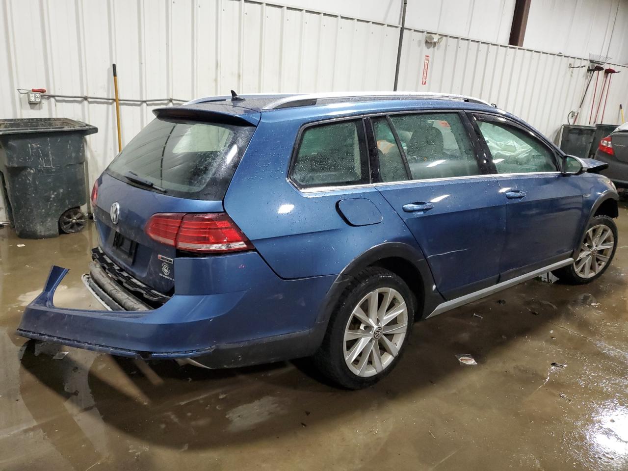 2019 Volkswagen Golf VIN 3VWH17AU0KM523400 Copart auction photo, side / front end damage thumbnail 3