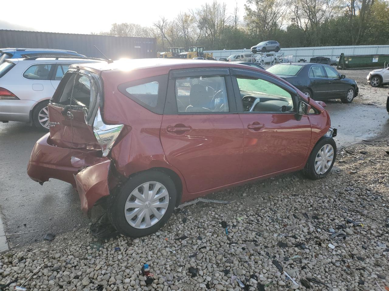 2015 Nissan Versa VIN 3N1CE2CP6FL371052 Copart auction photo, rear end / front end damage thumbnail 3