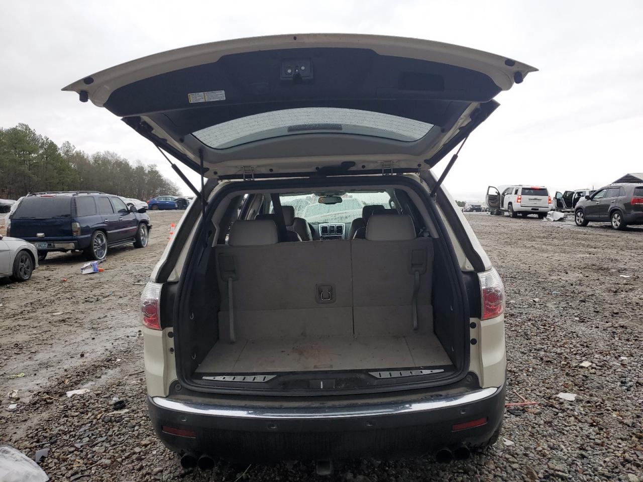 2008 GMC Acadia VIN 1GKER33758J179135 Copart auction photo, front end / side damage thumbnail 6