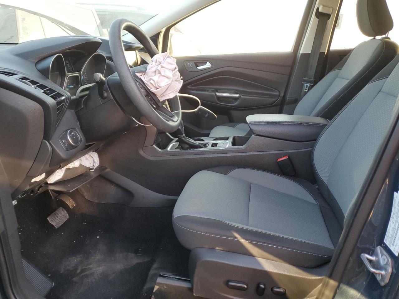 2019 Ford Escape VIN 1FMCU9GD5KUB74023 Copart auction photo, front end damage thumbnail 7