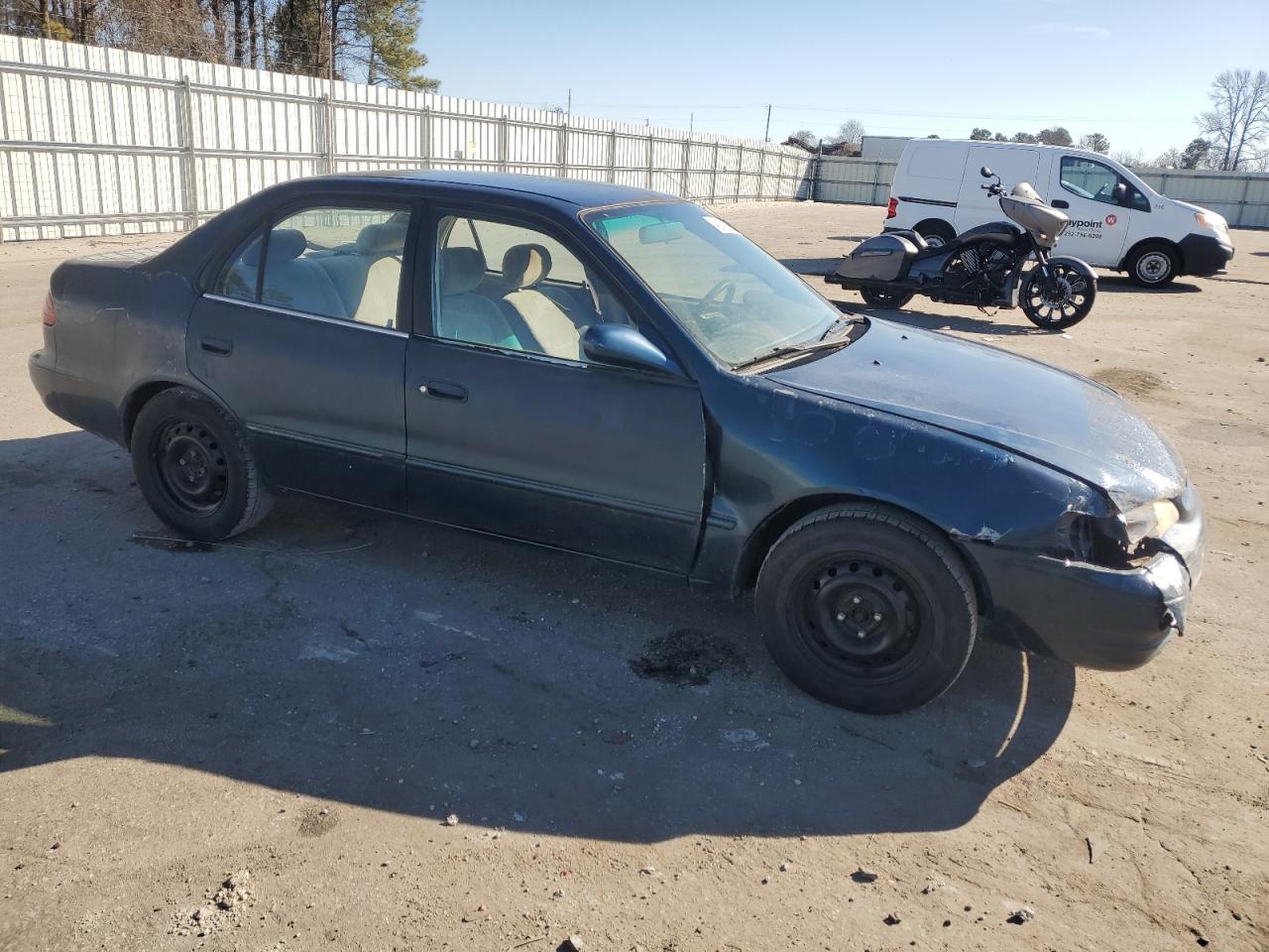 1998 Toyota Corolla VIN 2T1BR18E5WC098400 Copart auction photo, front end / side damage thumbnail 4