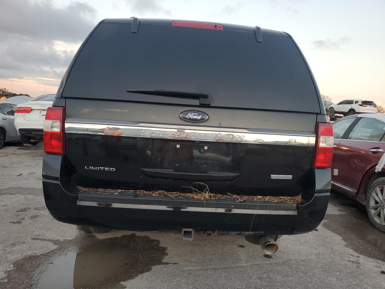 2016 Ford Expedition VIN 1FMJK2ATXGEF46624 Copart auction photo, water/flood damage thumbnail 6