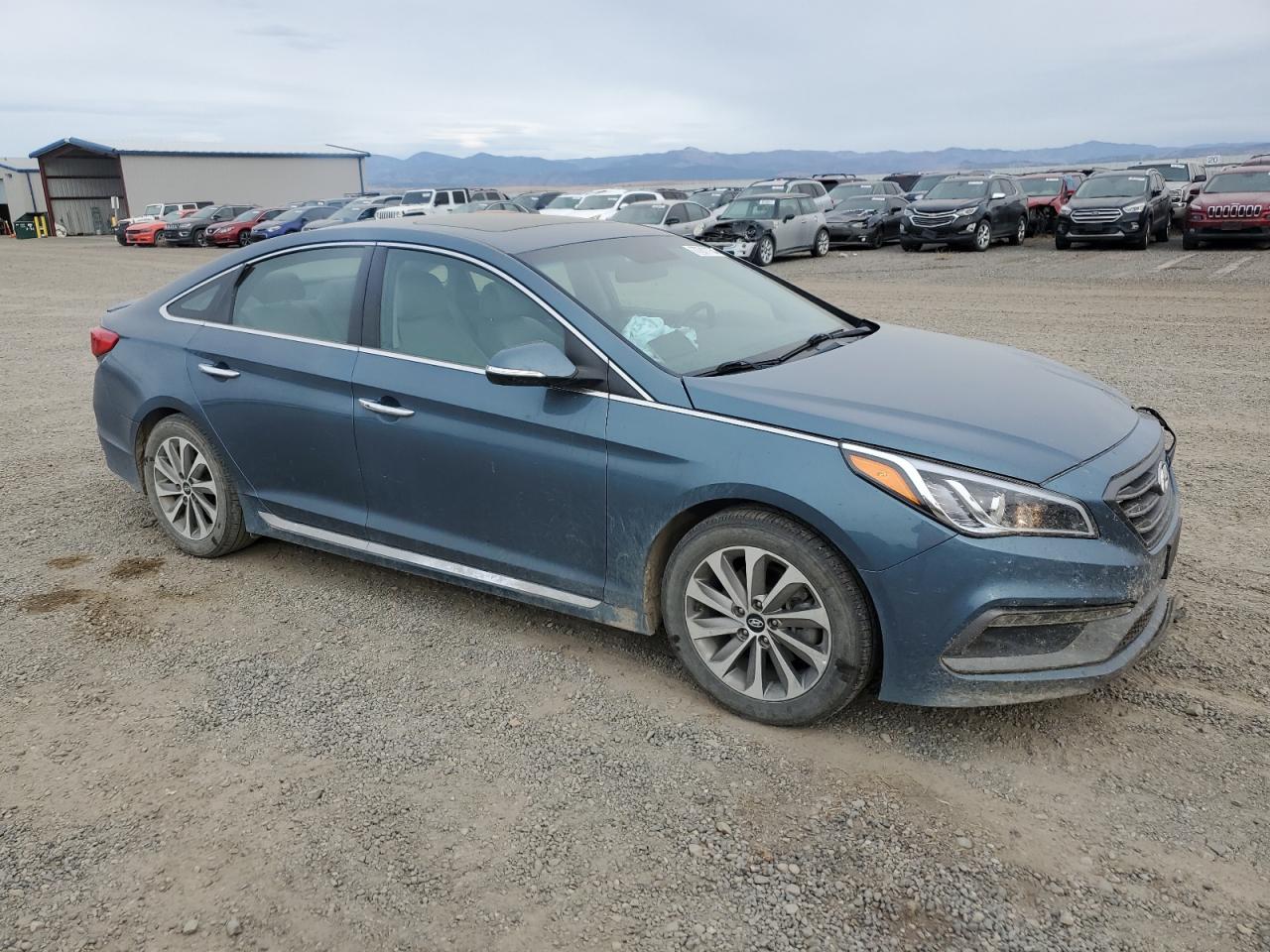 2017 Hyundai Sonata VIN 5NPE34AF5HH585308 Copart auction photo, front end / minor dent/scratches damage thumbnail 4