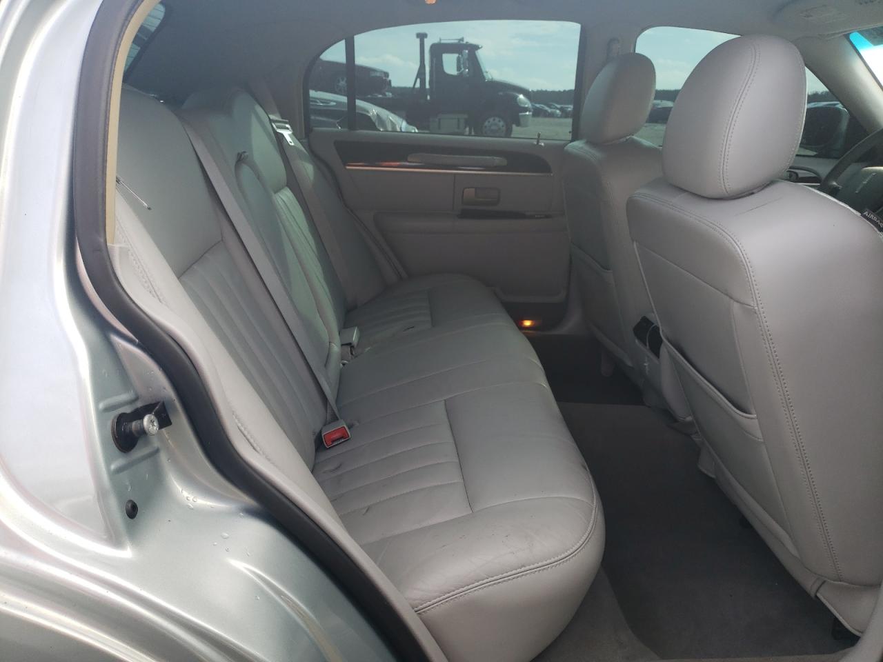 2007 Lincoln Town Car VIN 1LNHM81W47Y602867 Copart auction photo, all over damage thumbnail 10