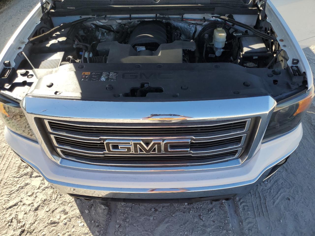 2015 GMC Sierra VIN 1GTV2UEC9FZ149781 Copart auction photo, minor dent/scratches damage thumbnail 11