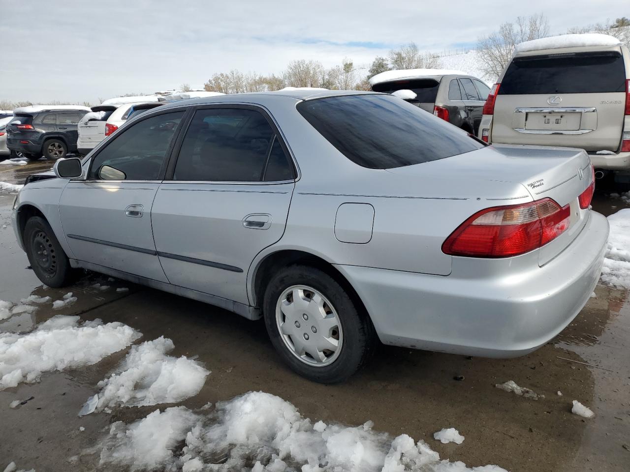 2000 Honda Accord VIN 1HGCG5646YA053373 Copart auction photo, front end damage thumbnail 2