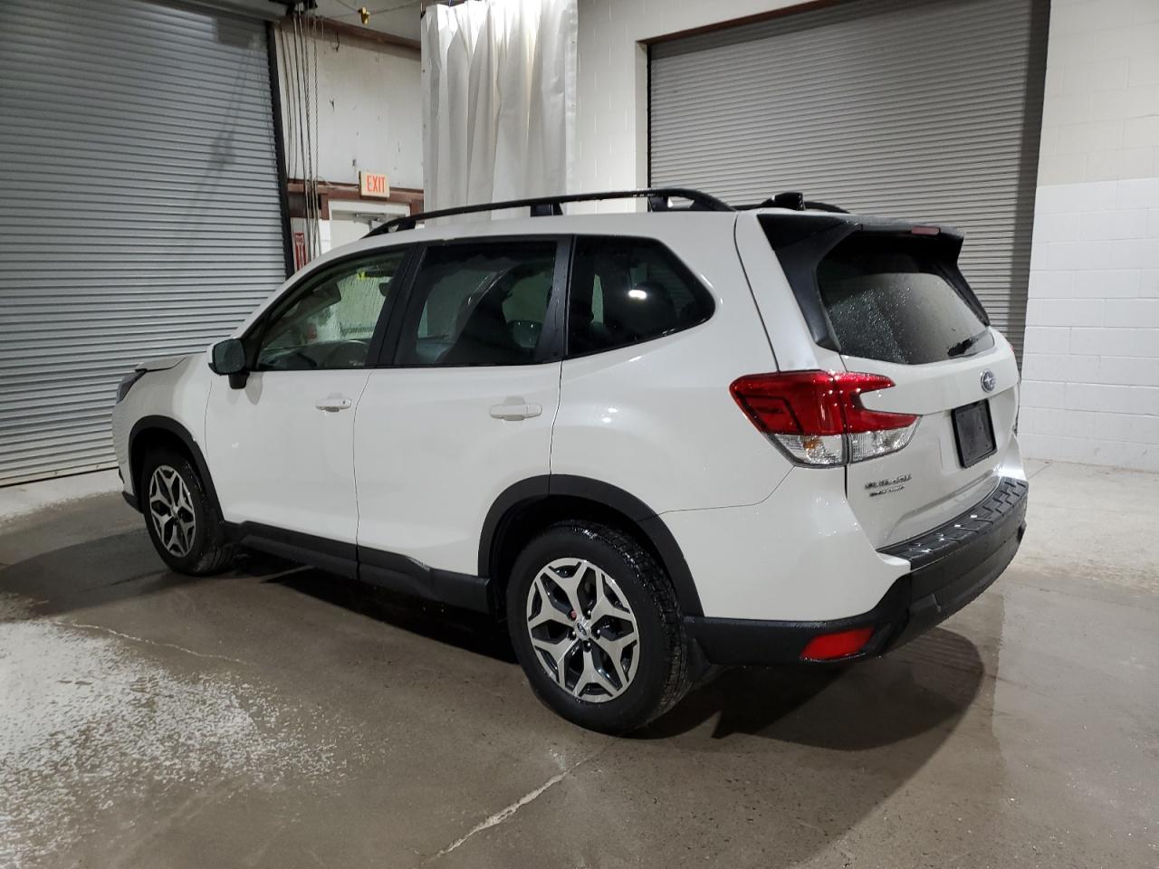 2024 Subaru Forester VIN JF2SKADC7RH423980 Copart auction photo, front end damage thumbnail 2