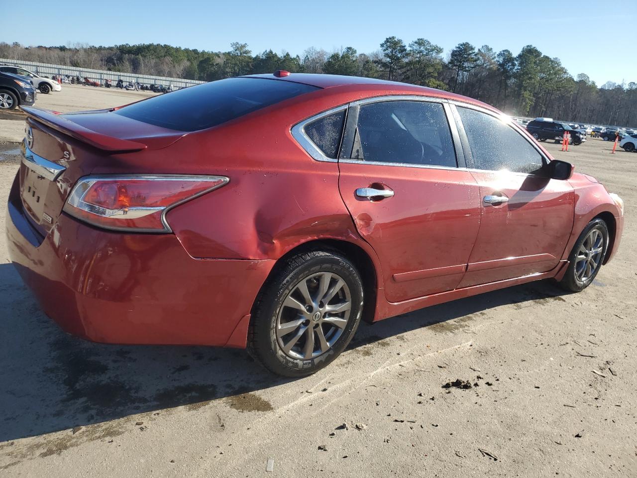 2015 Nissan Altima VIN 1N4AL3AP2FC572435 Copart auction photo, rear end damage thumbnail 3